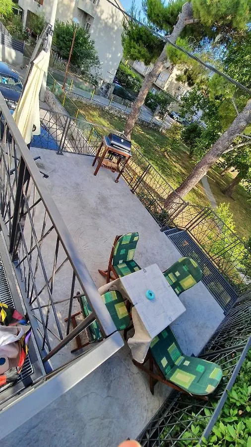 Apartment Slow Motion Kastela